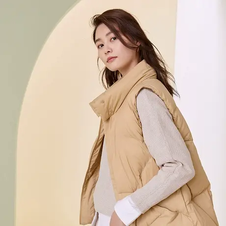 千仞岗秋冬女士短款立领马甲面包服羽绒外穿背心反季羽绒服I图片