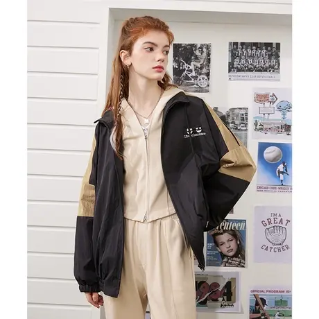 a022024春秋新款撞色拼接户外风运动上衣绣花设计感抗风女式外套图片