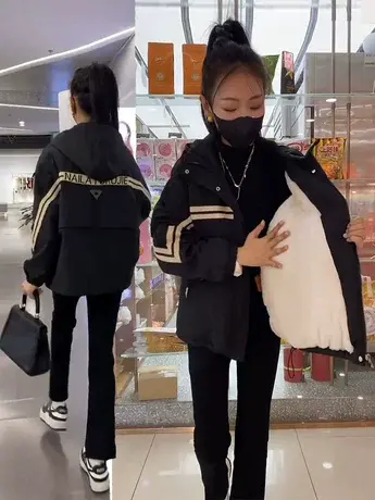 欧货爆款夹棉外套女2023秋冬新款加绒冲锋衣宽松时尚保暖棉衣棉服图片