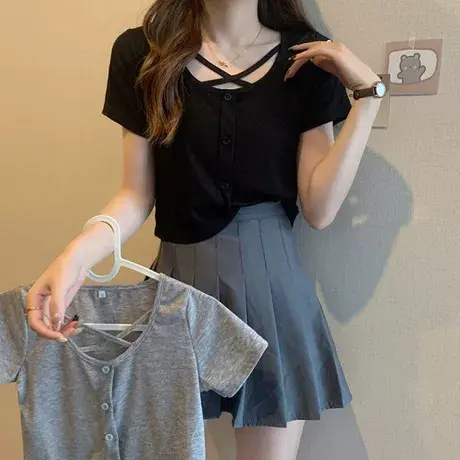 大码不规则短袖t恤女夏胖mm设计感别致短款方领露锁骨纯欲风上衣商品大图