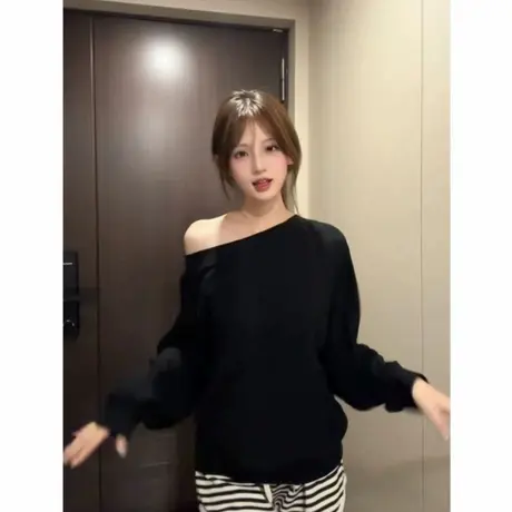 美式辣妹斜领露肩卫衣女秋季黑色简约百搭慵懒风小个子无帽上衣潮图片