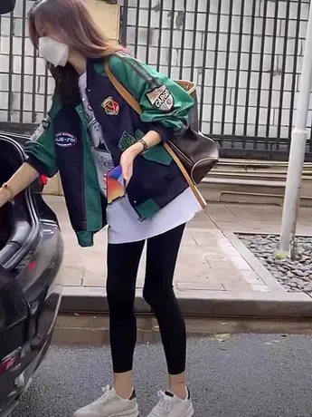早春外套女小个子上衣2023春秋季新款撞色拼接棒球服短款开衫夹克商品大图