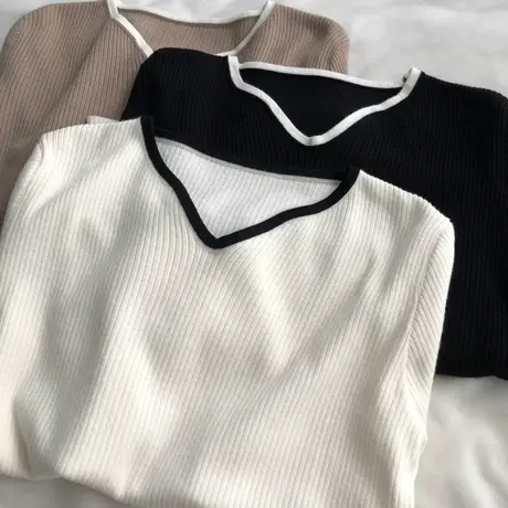 韩版拼色/小众V领薄针织衫女简约百搭别致长袖打底衫秋季新款上衣图片
