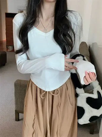 美式复古V领长袖T恤女2023秋季新款设计感小众内搭打底衫短款上衣商品大图