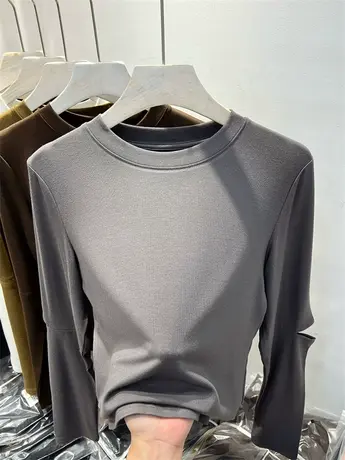 直筒圆领上衣不规则镂空长袖针织衫女2023早秋新款纯色别致打底衫图片