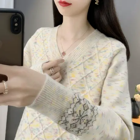 2023年秋冬新款提花复古毛衣女V领长袖套头针织衫女宽松外穿毛衣图片