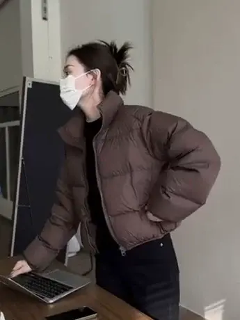 立领短款羽绒服女款2023冬季新款时尚宽松小个子羽绒加厚保暖外套图片