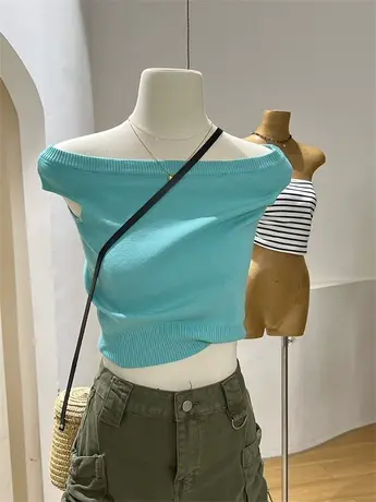 甜辣一字肩上衣女夏露肩锁骨新款别致chic韩系修身短款条纹针织衫图片