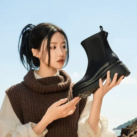 戈美其弹力瘦瘦靴女2025新款春季超火靴子高跟短靴英伦风马丁靴女图片