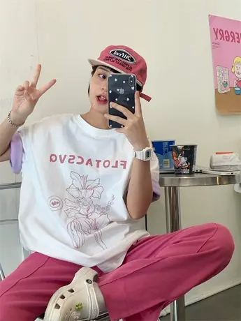 红续小众设计感撞色拼接玫瑰花短袖T恤女oversize夏宽松上衣ins潮图片