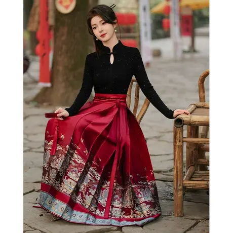 红色订婚礼服马面裙婚服日常可穿敬酒服新娘2024新款小个子新中式图片