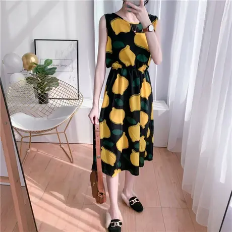 日韩露背度假吊带无袖背心连衣裙女夏设计感小众宽松显白沙滩长裙图片