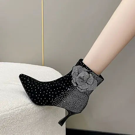 靴子女2023新款秋季通勤小众设计感女士高跟靴尖头法式显瘦短靴潮图片