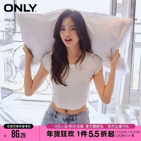 ONLY2023冬季新款立体印花搭配弧形下摆正肩甜辣风短款短袖T恤女图片