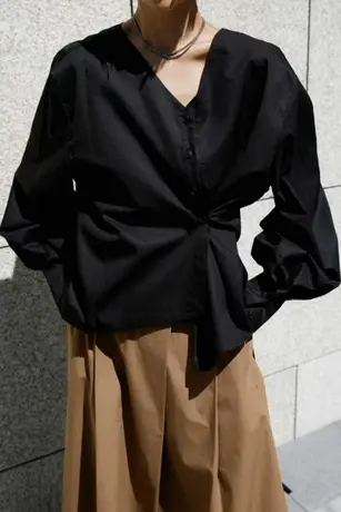 设计感小众V领蝙蝠袖白色衬衫女春秋宽松宽松大码法式长袖上衣ins商品大图