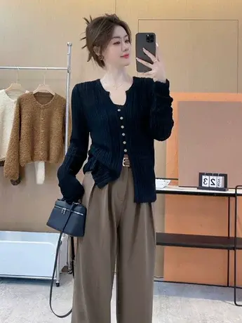 韩系时髦v领针织毛衣女早秋季2023新款修身显瘦洋气开叉长袖上衣商品大图