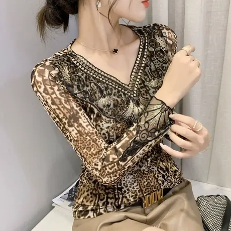 性感豹纹V领T恤女装网纱拼接烫钻上衣洋气百搭打底衫女长袖春秋潮图片
