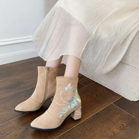 民族风靴子女2024春季新款短靴女刺绣花时尚茶艺旗袍靴粗跟高跟鞋商品大图