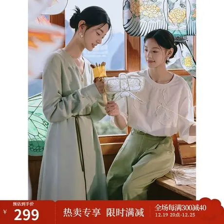 【商场同款】茵曼2023春女装新款时尚简约V领宽松遮肉A字连衣裙图片