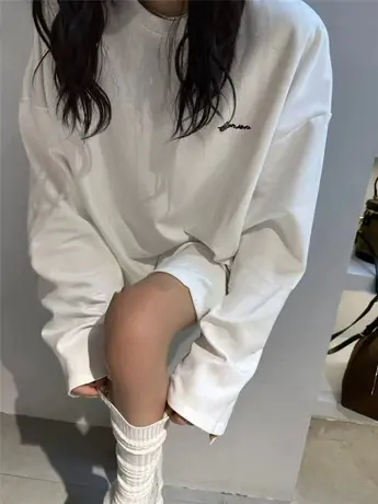 2023冬季新款韩版显瘦休闲长袖T恤女宽松内搭打底中长款白色上衣图片