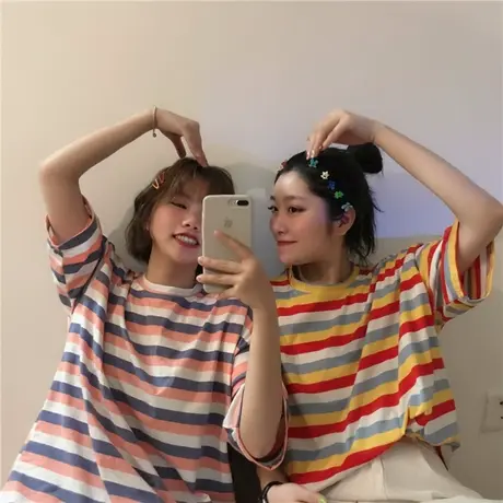 别致洋气上衣女夏设计感小众辣妹打底衫法式泫雅彩虹条纹正肩t恤商品大图