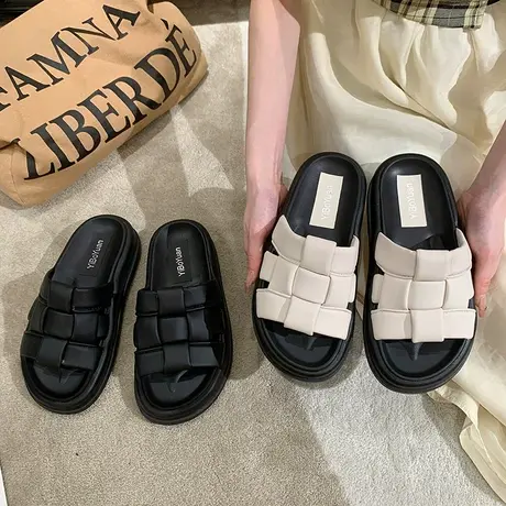网红踩屎感拖鞋女夏外穿2024新款厚底一字凉拖配裙子孕妇沙滩凉鞋图片