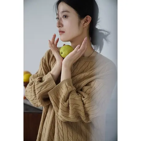 嘉茱莉2023秋季新款麻花羊毛针织上衣女慵懒风套头针织衫宽松圆领商品大图