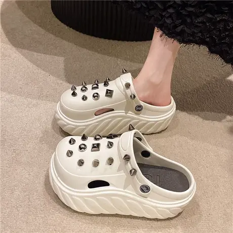 厚底松糕洞洞鞋女踩屎感2023夏季新款铆钉两穿炸街舒适增高半拖鞋商品大图