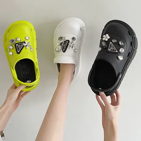 增高洞洞鞋女夏季外穿时尚水钻花朵链条厚底松糕包头凉拖鞋ins潮商品大图