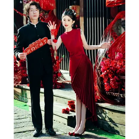 无袖敬酒服新娘2024新款订婚礼服红色连衣裙不规则裙摆夏季结婚图片