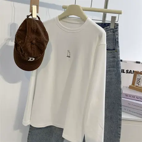 德绒软糯兔子刺绣圆领长袖T恤白色打底衫女秋冬内搭宽松外穿上衣商品大图