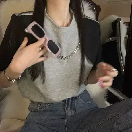 设计感链条短袖T恤女2023夏季新款大码胖mm显瘦遮肚正肩炸街上衣图片