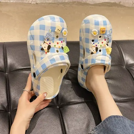可爱小狗格子洞洞鞋女夏季外穿沙滩eva厚底踩屎感防滑包头凉拖鞋图片