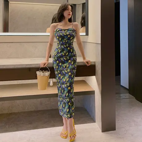 中长款礼服女夏季新款2024油画小雏菊吊带裙碎花气质雪纺连衣裙图片