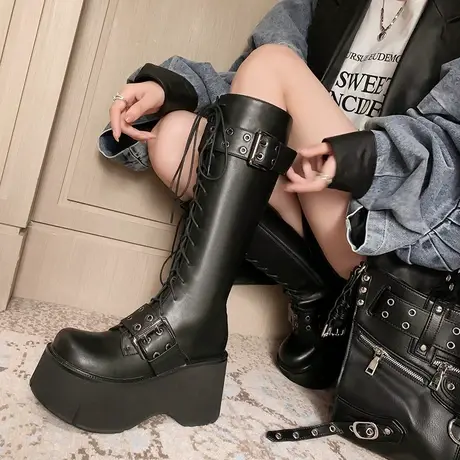 欧洲站辣妹朋克风厚底马丁靴女2023秋冬新款长靴松糕底高筒骑士靴图片
