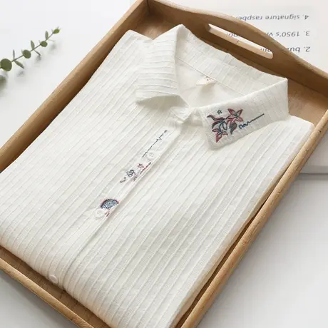 春秋季新款韩版宽松提花刺绣纯棉白色衬衫女长袖学生百搭叠穿上衣图片