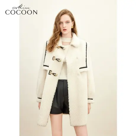 missCOCOON非正式学院风2023冬季新女撞色肌理感绵羊毛海军领皮草商品大图