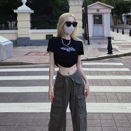 辣妹风短袖t恤女夏正肩纯棉美式复古短款别致小众设计感露脐上衣商品大图