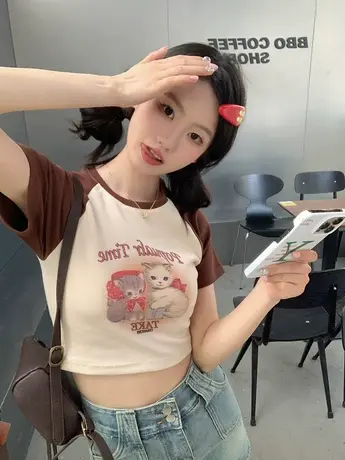 大码胖妹妹美式复古卡通印花撞色插肩袖t恤女夏辣妹短款正肩上衣商品大图