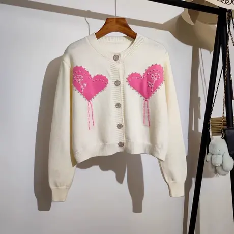 重工钉珠爱心针织开衫女秋冬新款韩系宽松圆领百搭时尚毛衣短外套图片