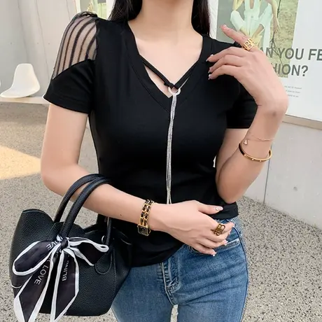 性感网纱拼接T恤女短袖时尚设计感链条上衣洋气修身显瘦V领小衫夏商品大图