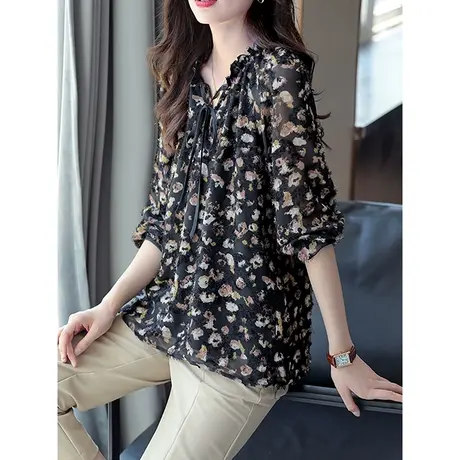 宝诗黎V领系带拼接木耳边印花雪纺衫2024春季新款长袖套头衬衣女商品大图