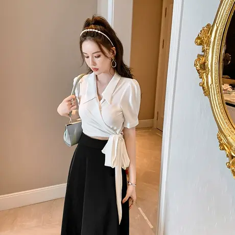 白色polo短袖绑带衬衫女夏季薄款韩版别致设计感小众修身短款上衣图片