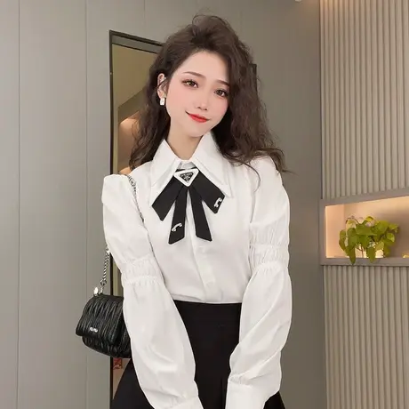 蝴蝶结设计感白色衬衫女士双层领泡泡袖上衣早春新款法式修身衬衣图片