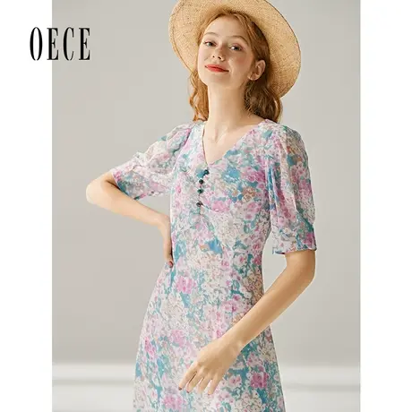 Oece夏装新款女装 花园温柔法式熏衣紫碎花V领修身连衣裙图片