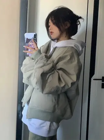 小香风工装外套女秋冬季宽松小个子高级感上衣oversize加厚棒球服图片