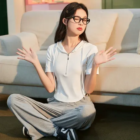 唐狮女T恤夏季新款白色连帽正肩上衣t修身显瘦休闲短袖卫衣商品大图