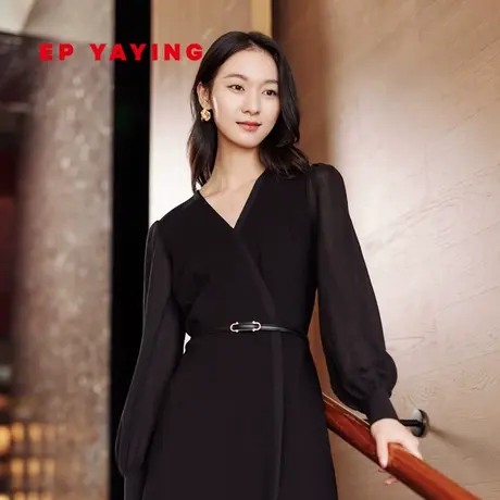 EP雅莹女装 气质通勤V领茶歇小黑裙连衣裙 春装商场同款4635A图片