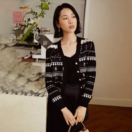 EP雅莹高端系列 设计感几何提花刺绣针织开衫 2023秋冬新款9113A图片