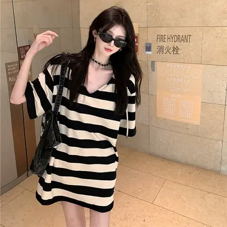 条纹短袖T恤女大码女装胖mm夏季韩版宽松藏肉遮肚上衣ins潮200斤图片
